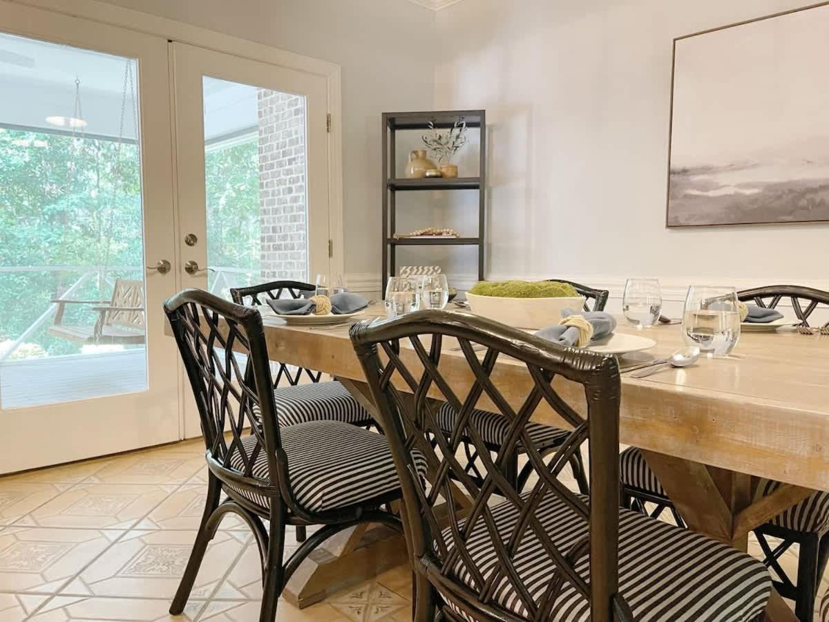 Sophisticated And Luxurious Details- Sleeps 18 Holiday home