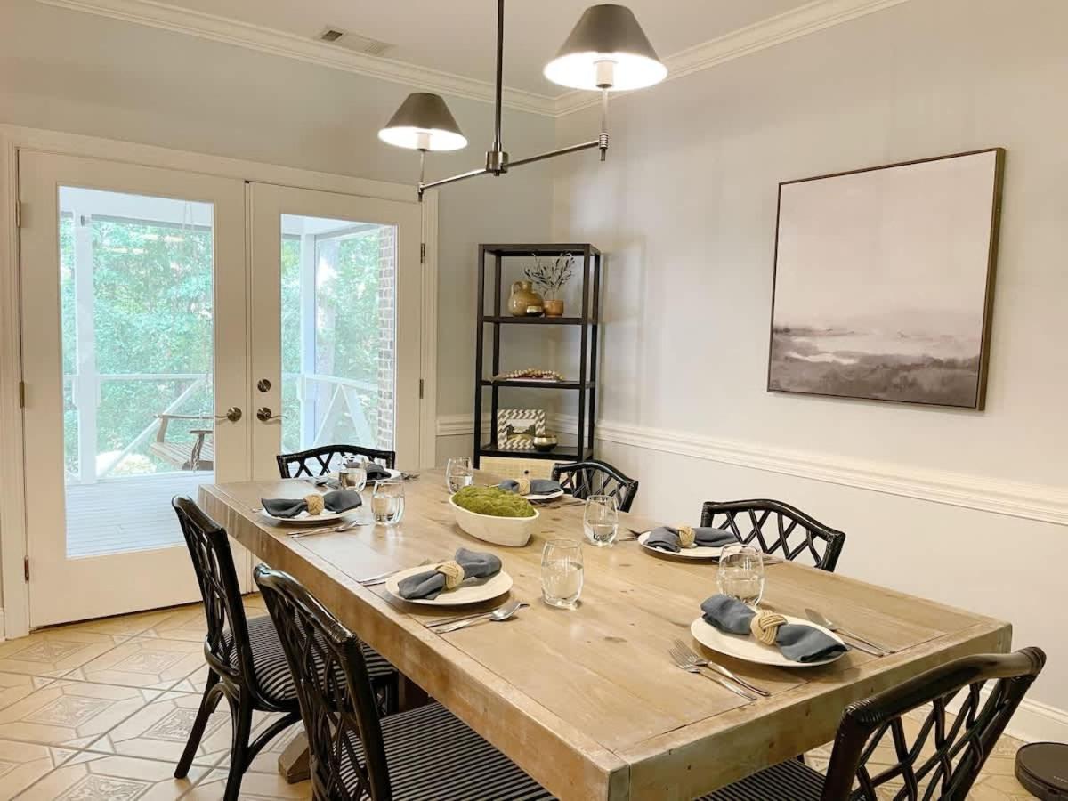 Sophisticated And Luxurious Details- Sleeps 18