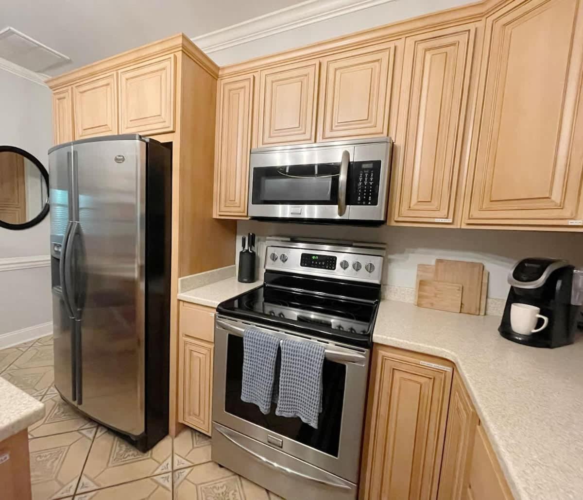Sophisticated And Luxurious Details- Sleeps 18 * Savannah
