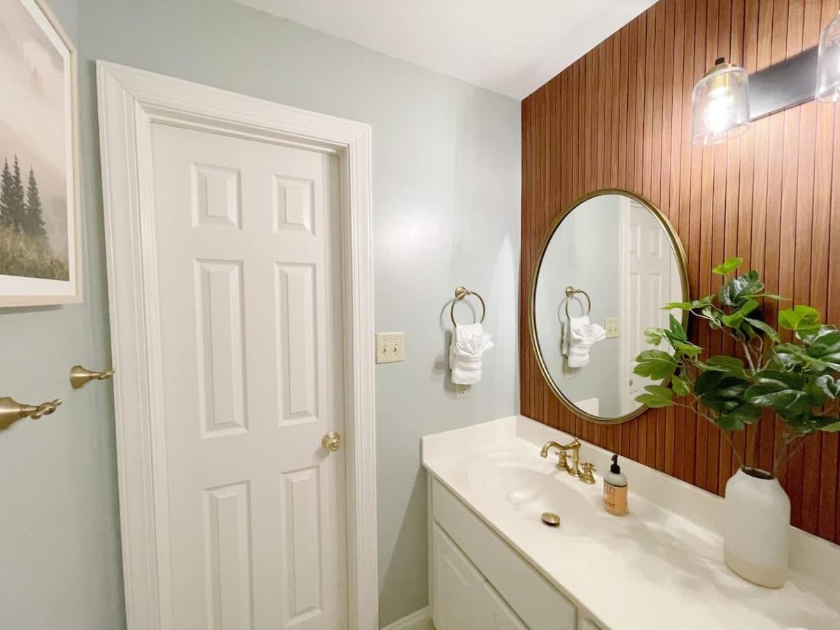 Holiday home Sophisticated And Luxurious Details- Sleeps 18