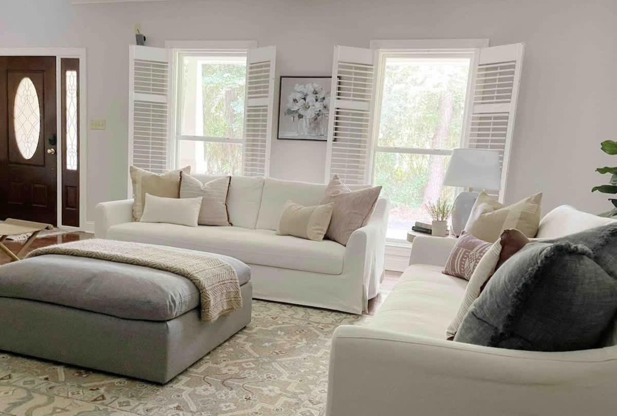 Sophisticated And Luxurious Details- Sleeps 18 * Savannah