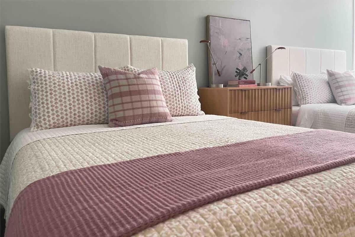 Sophisticated And Luxurious Details- Sleeps 18