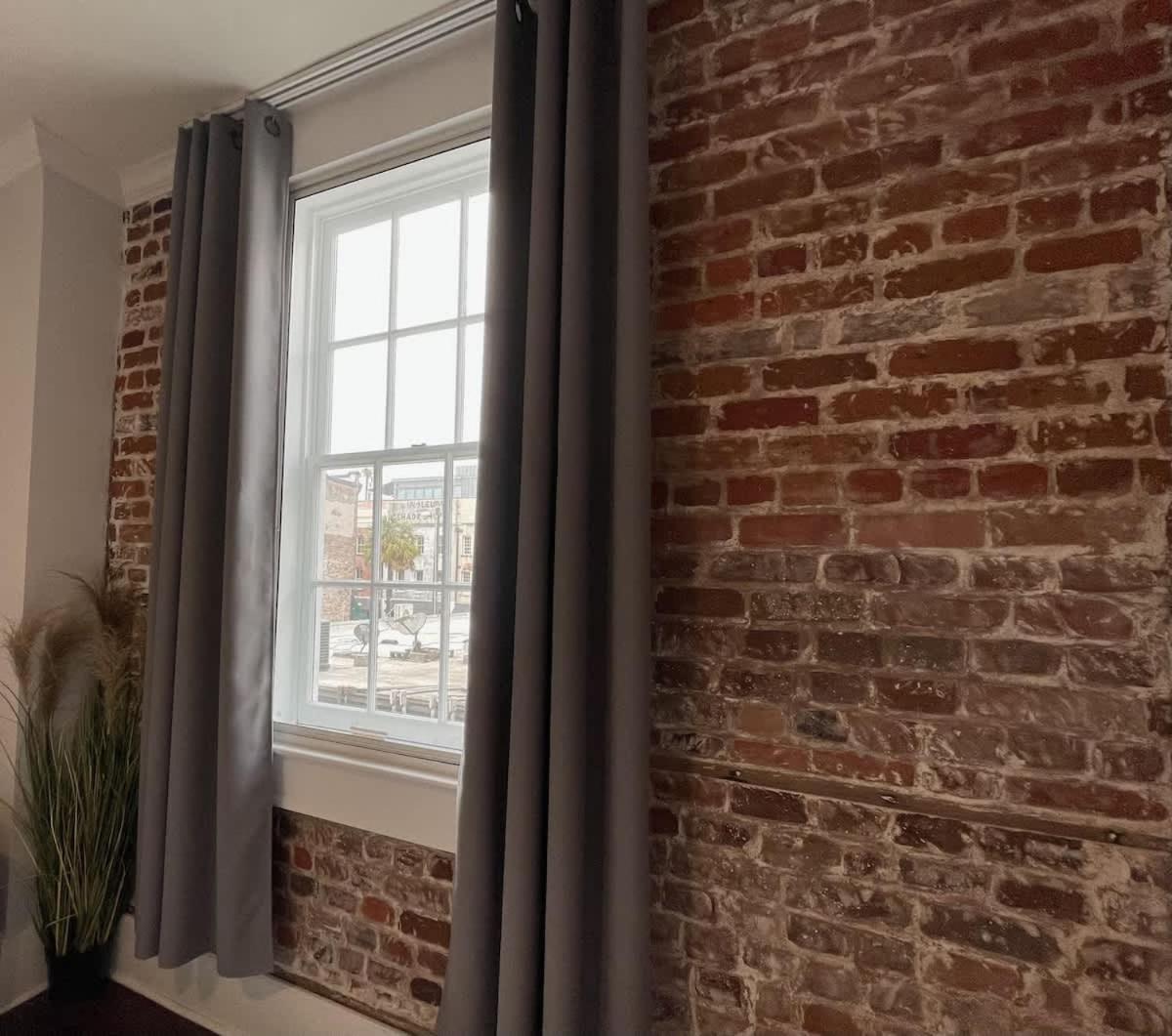 Apartment Bee On Broughton - Astonishing Downtown Sav