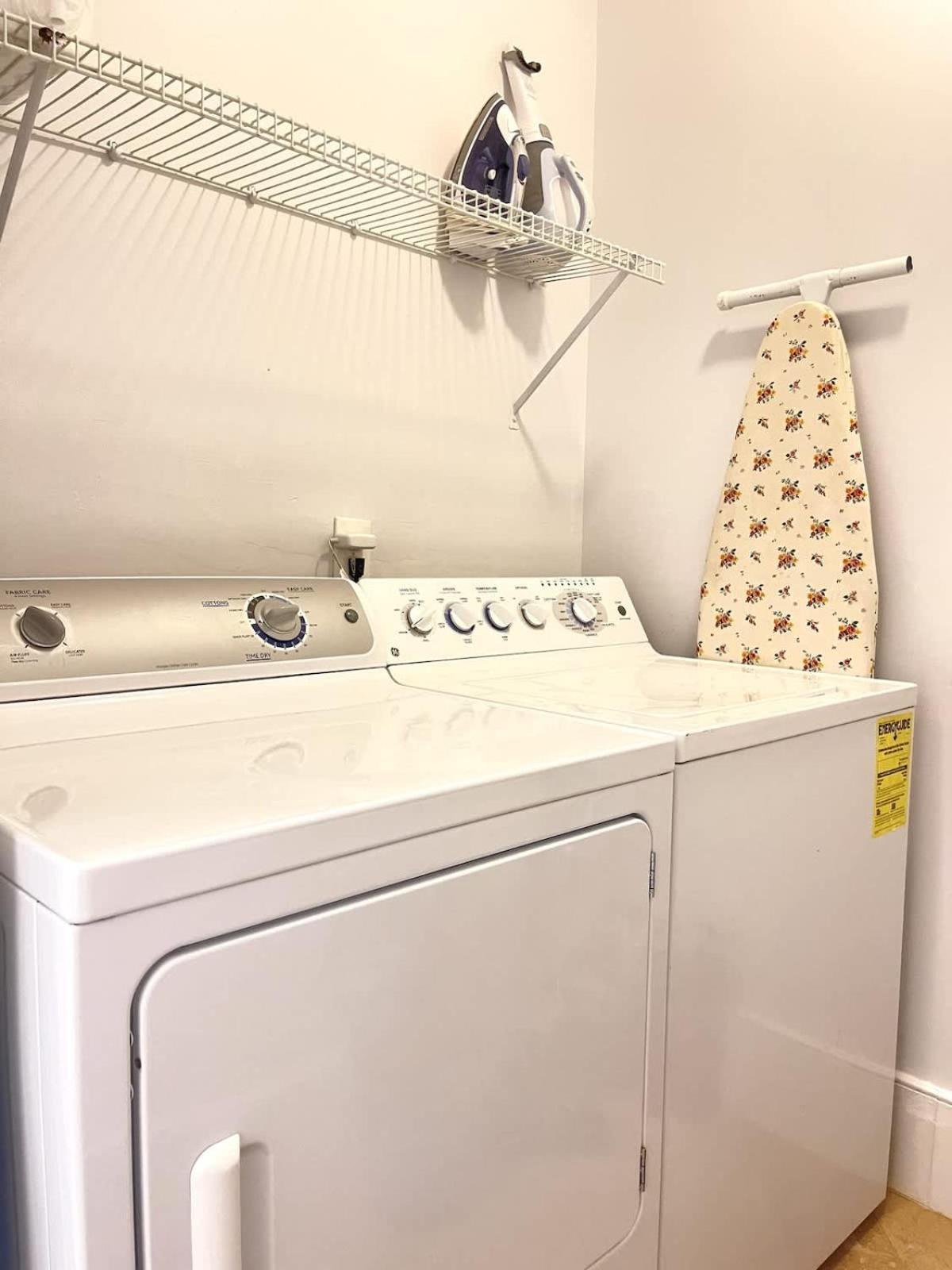 Apartment Bee On Broughton - Astonishing Downtown Sav Savannah