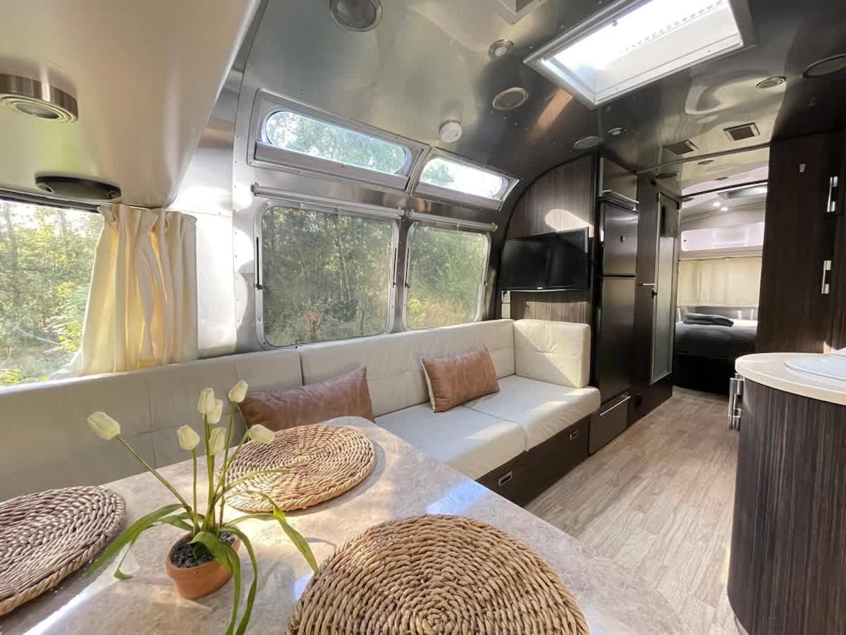 Campsite Silver Belle Airstream Glamper Near Tybee & *