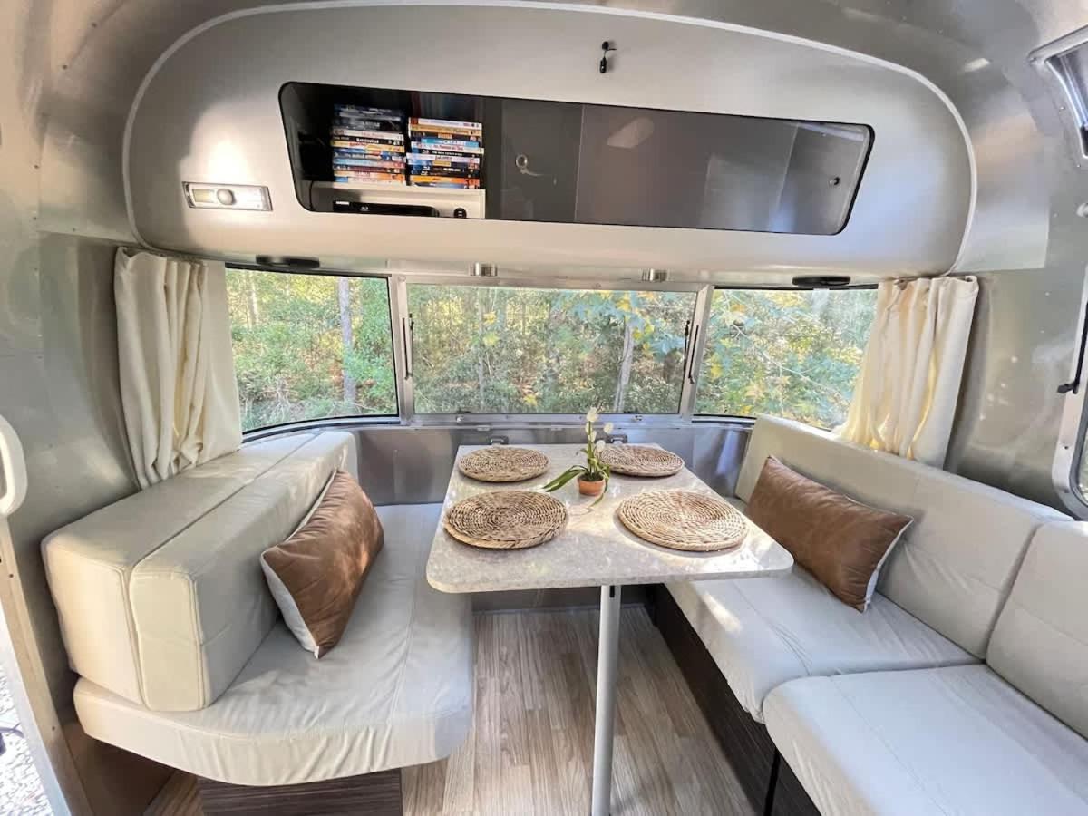 Silver Belle Airstream Glamper Near Tybee & * Savannah