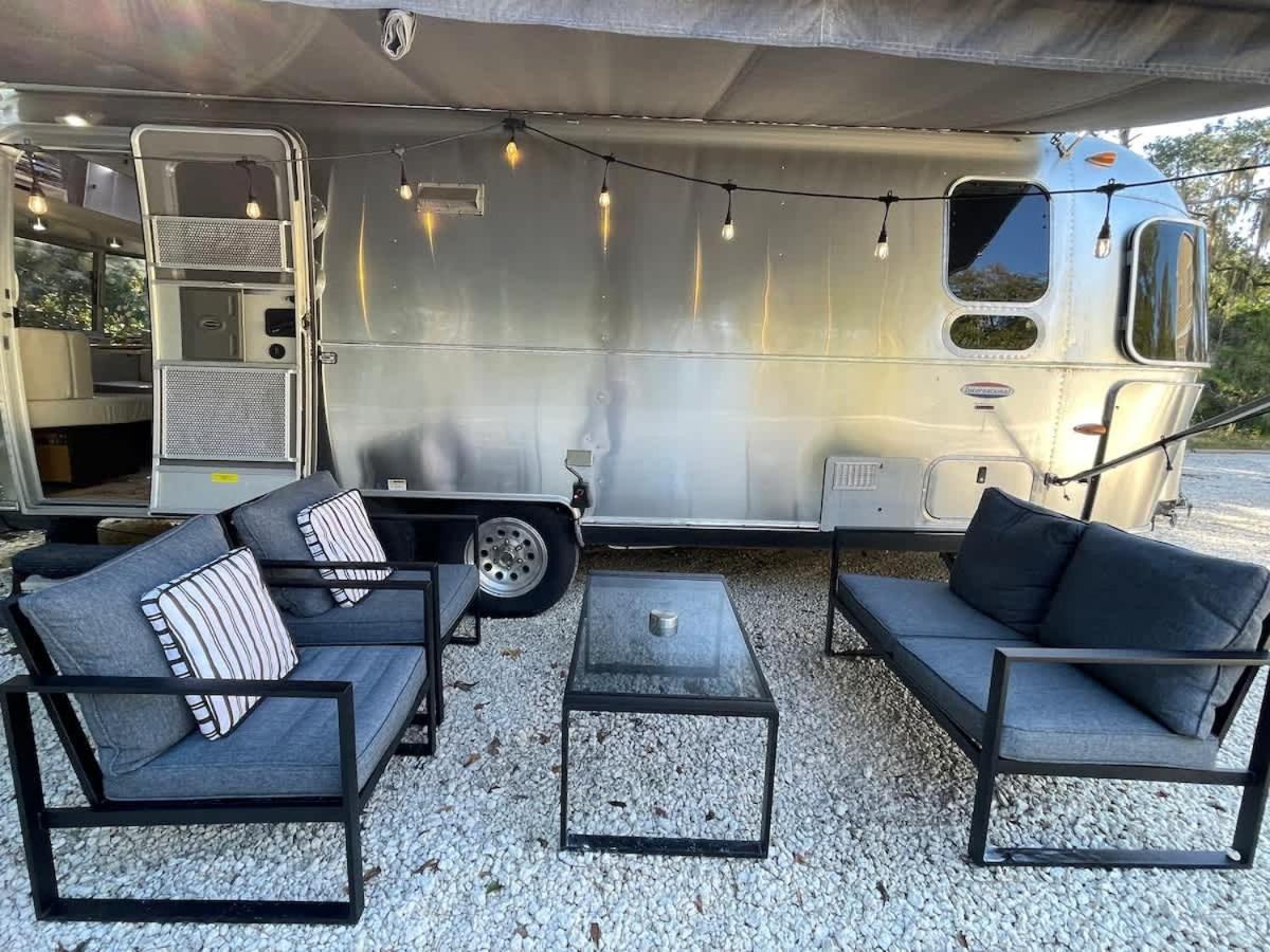 Silver Belle Airstream Glamper Near Tybee &