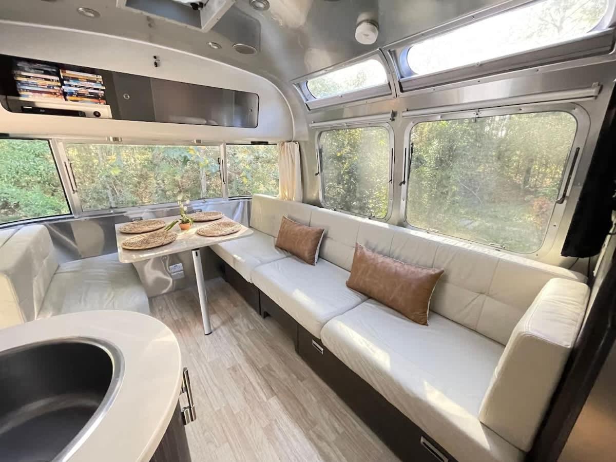 Campsite Silver Belle Airstream Glamper Near Tybee & Savannah
