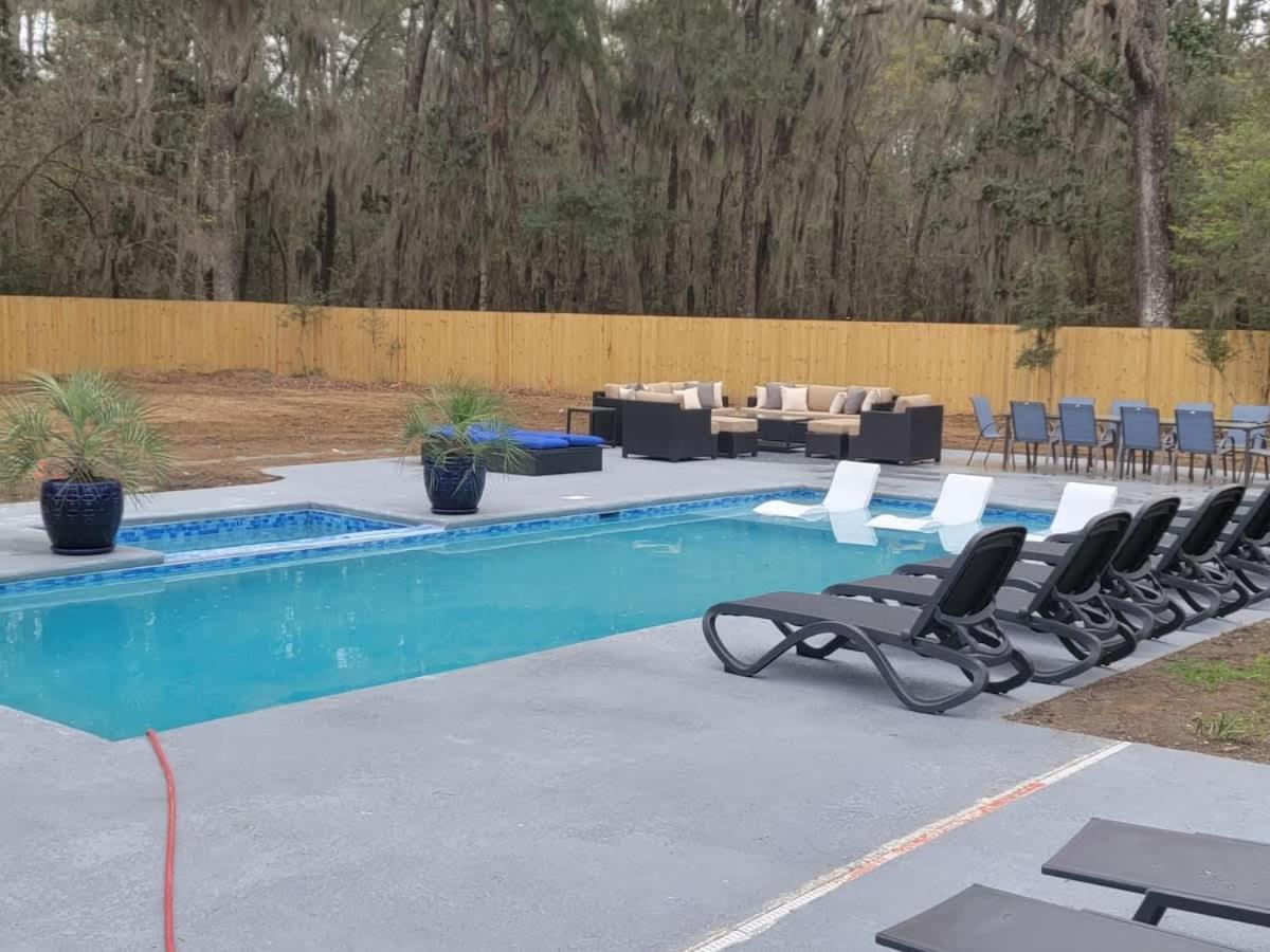 Spacious Retreat With Pool - 15 Min To Downtown * Savannah