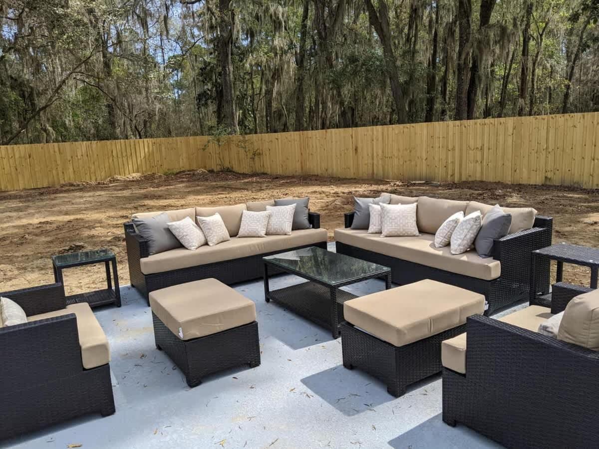 Spacious Retreat With Pool - 15 Min To Downtown