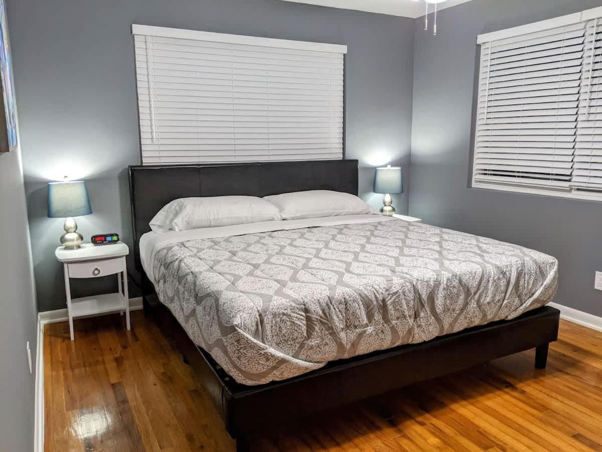Spacious Retreat With Pool - 15 Min To Downtown Holiday home *