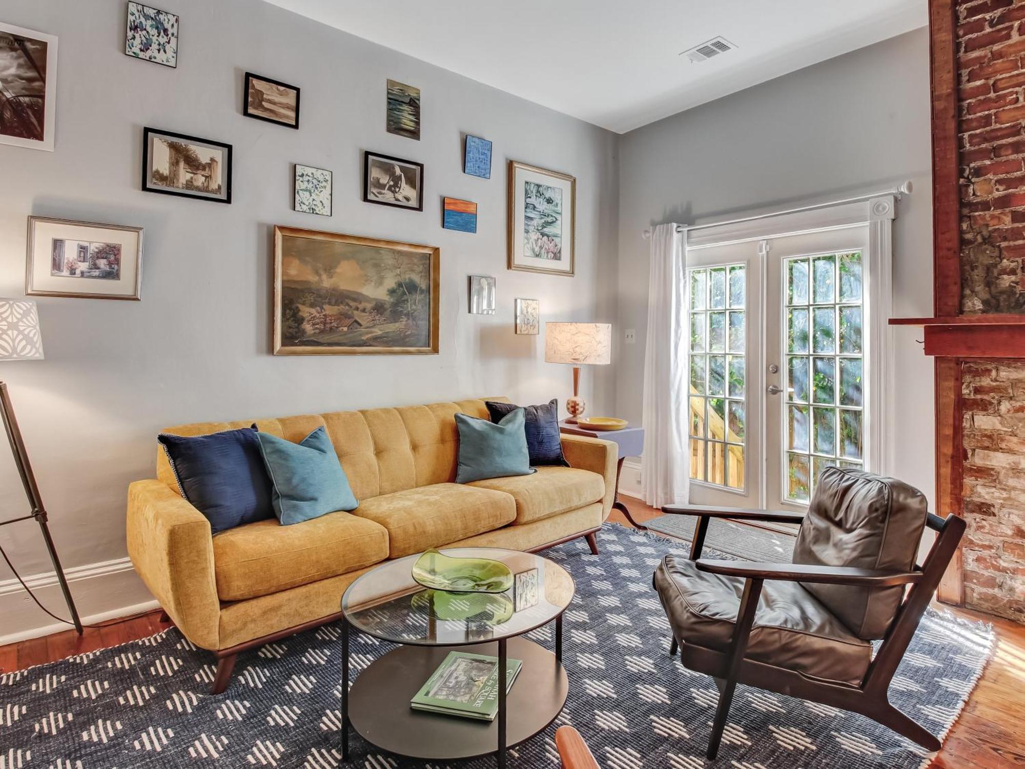 Cute Thomas Square Monthly Heated Pool Access By Southern Belle 1388 *