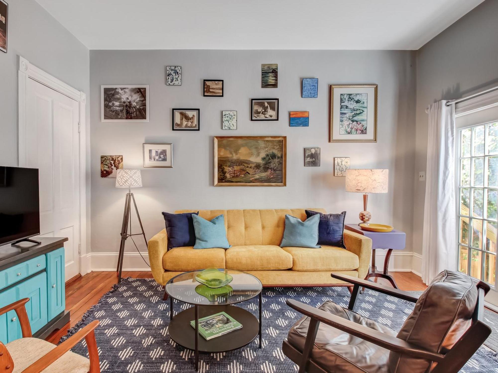 Cute Thomas Square Monthly Heated Pool Access By Southern Belle 1388 Savannah