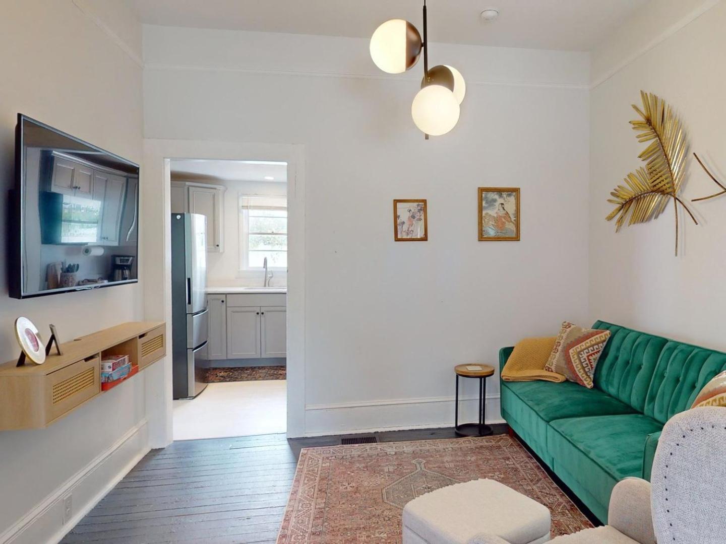 Holiday home Cozy Near Forsyth Park Monthly Heated Pool Access By Southern Belle 1391 Savannah