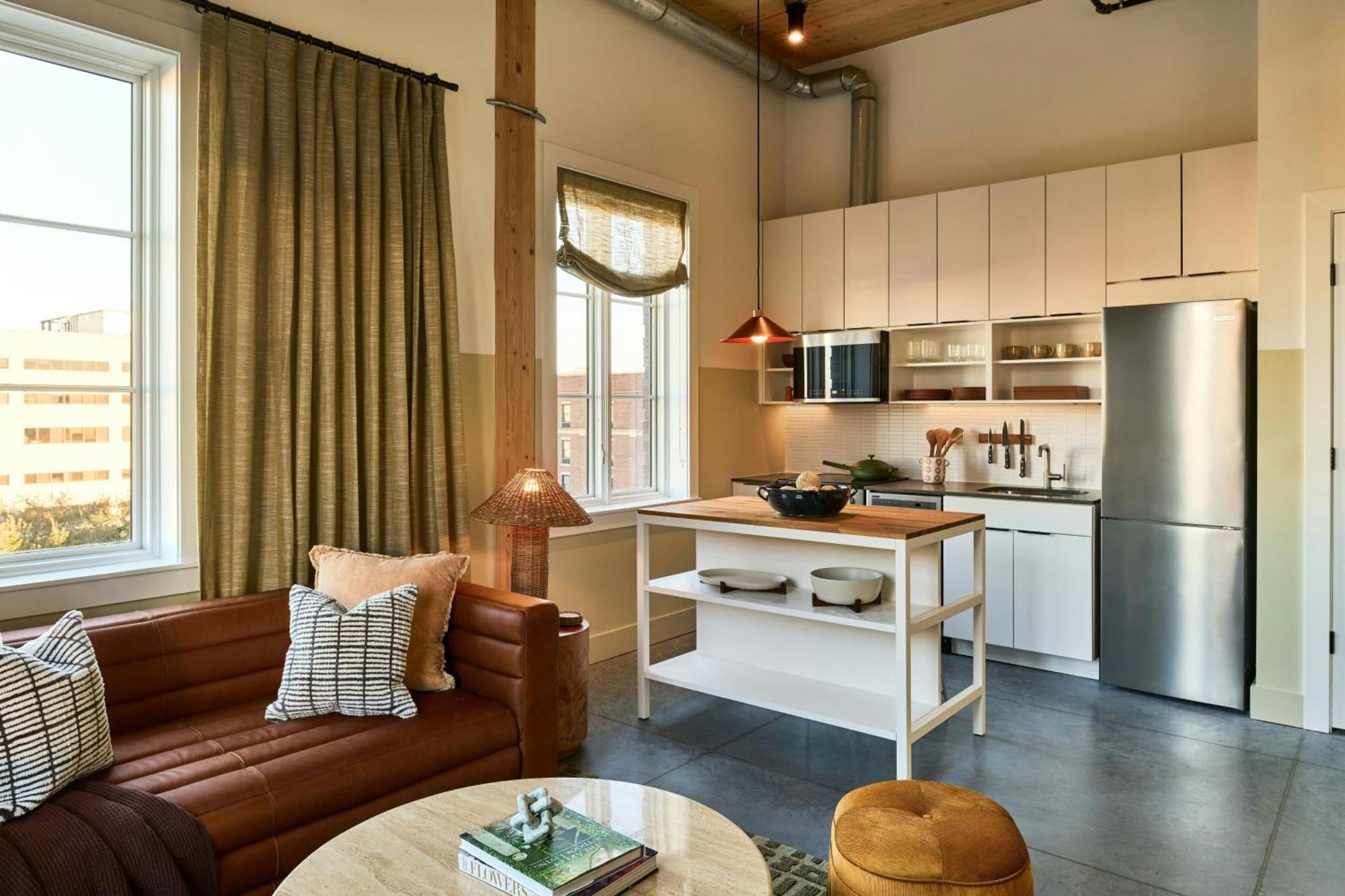 The Ann Savannah, By Marriott Bonvoy 4* Savannah