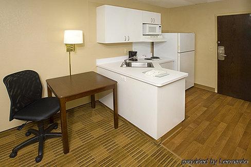 Extended America - - Midtown