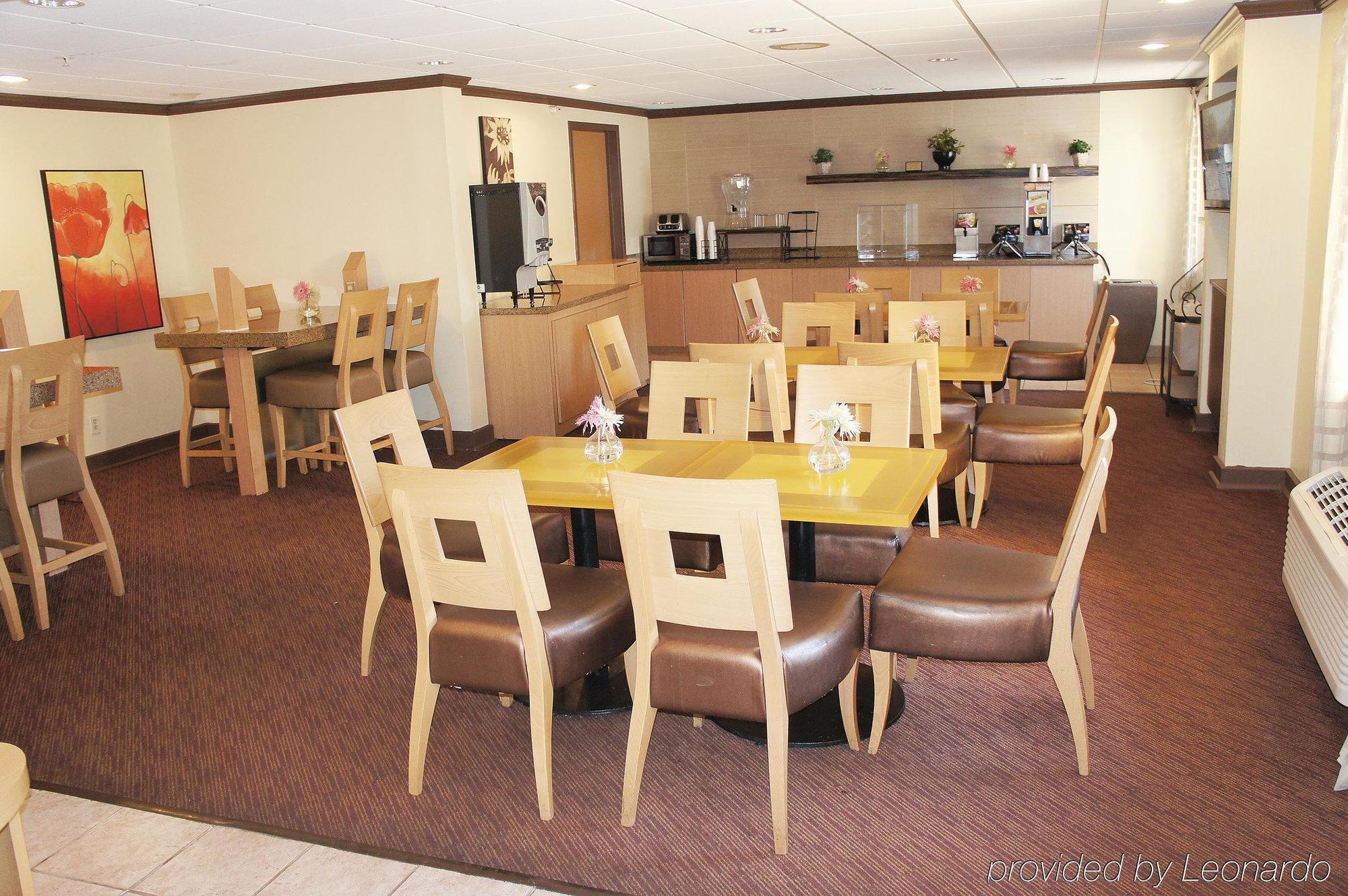 Hotel Spark By Hilton Midtown 3*