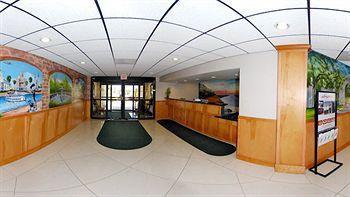 Hyatt Place Airport Hotel 4*