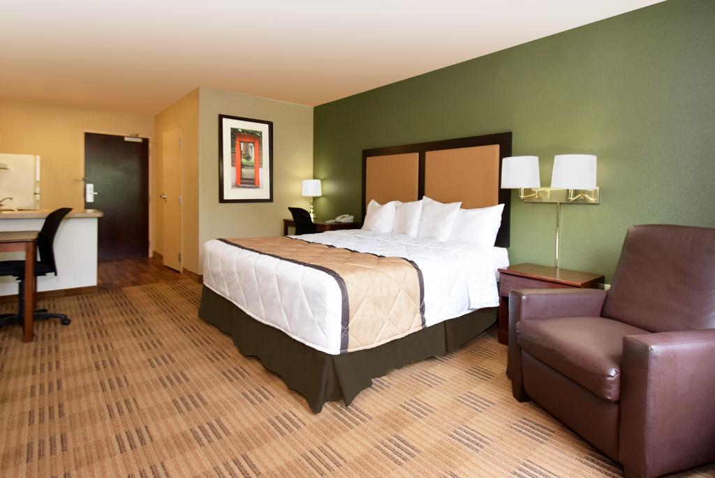 Extended America - - Midtown Hotel Savannah