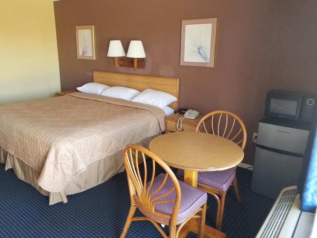 Hotel Americas - I-95 2*