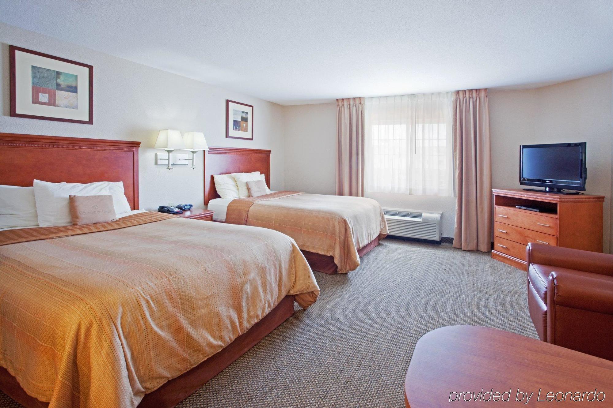 Candlewood Airport By Ihg Hotel 3*