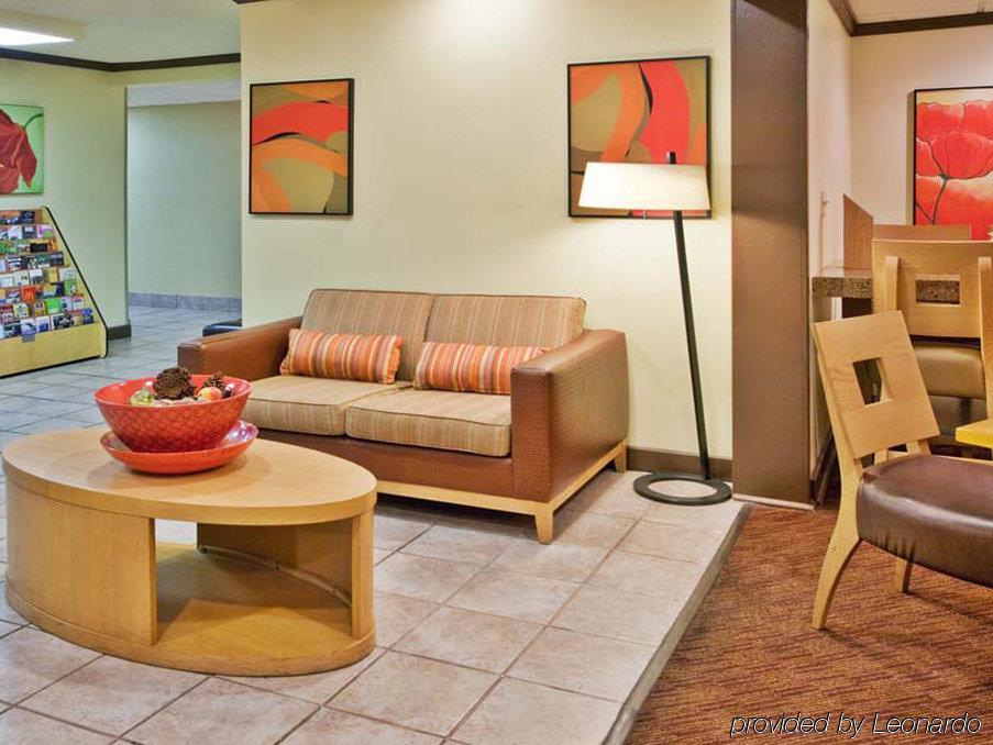 Spark By Hilton Midtown 3*
