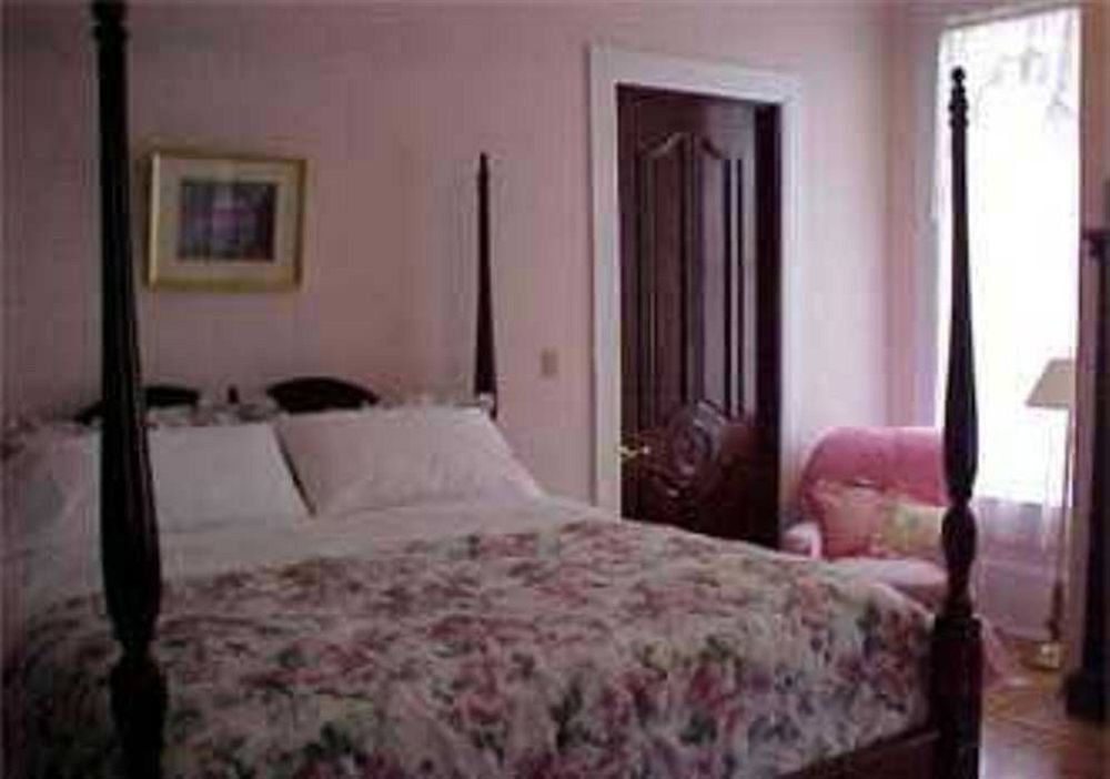 The Confederate House Hotel