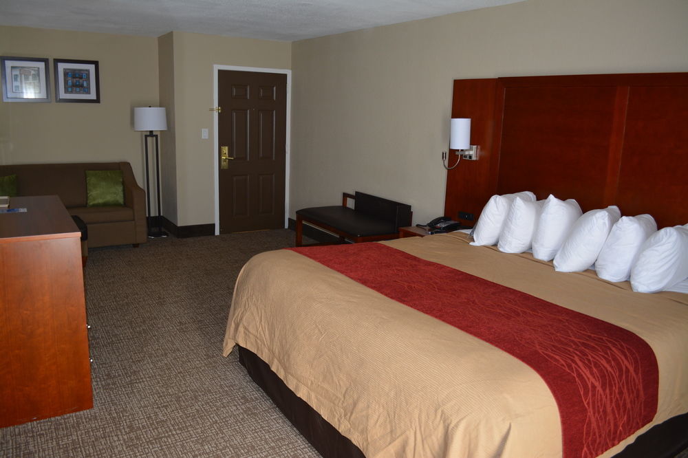 Comfort Inn 3*