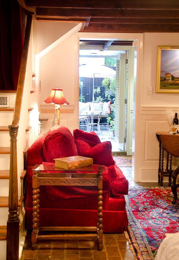Armstrong Inns 4*