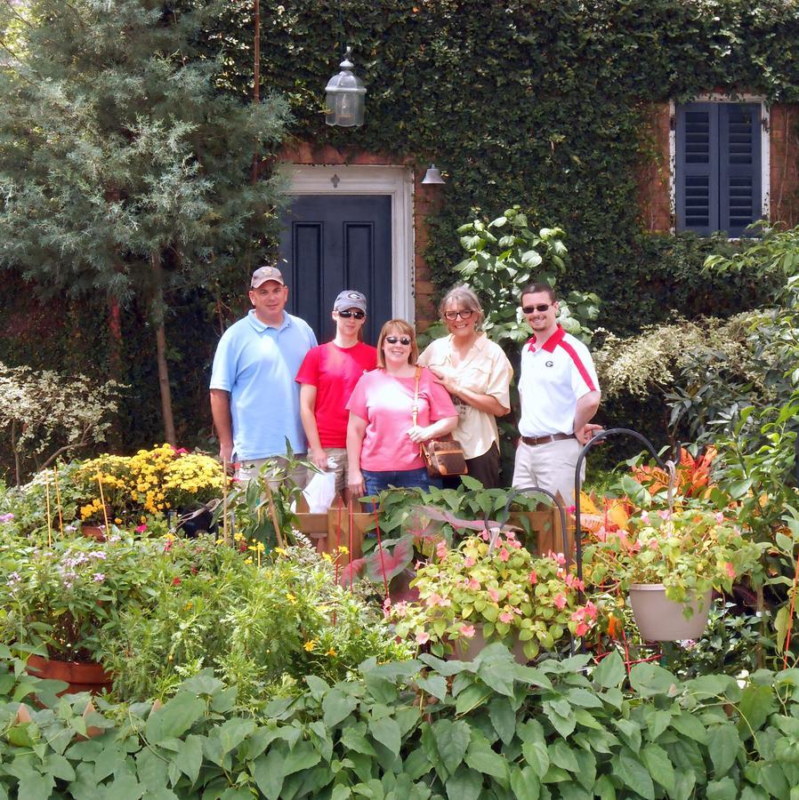 Bed & Breakfast Armstrong Inns