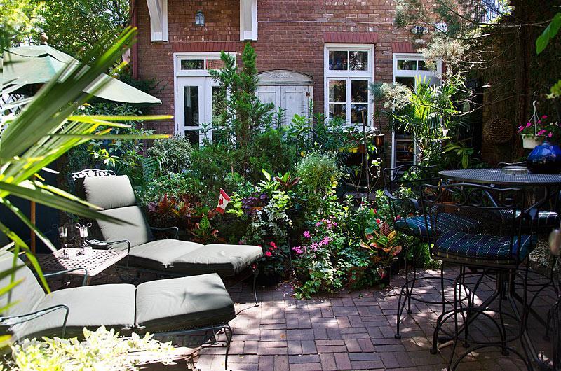 Bed & Breakfast Armstrong Inns 4*