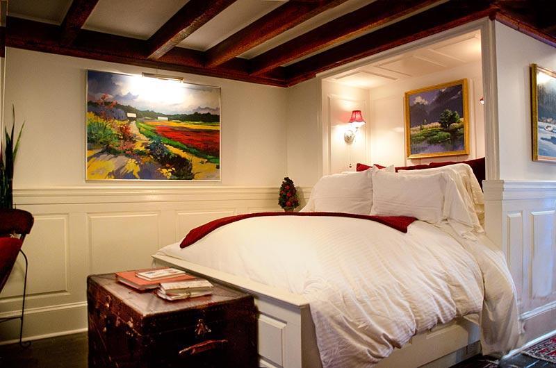 Armstrong Inns Bed & Breakfast