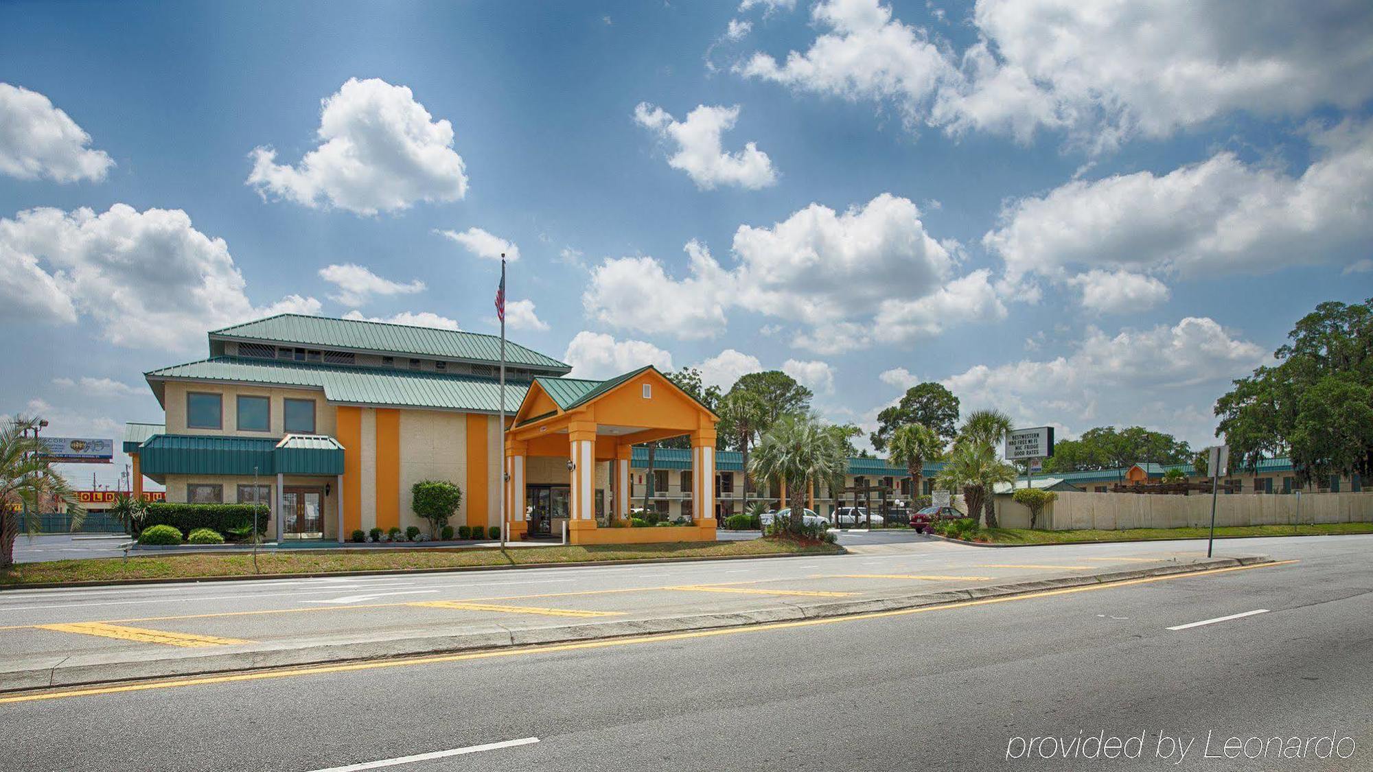 Best Western Central Hotel 3*