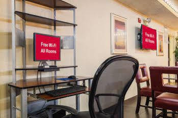 Red Roof & Gateway 3*
