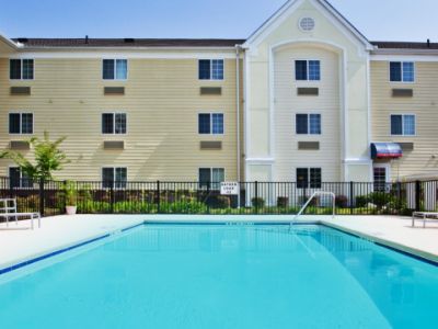 Candlewood Airport By Ihg Savannah