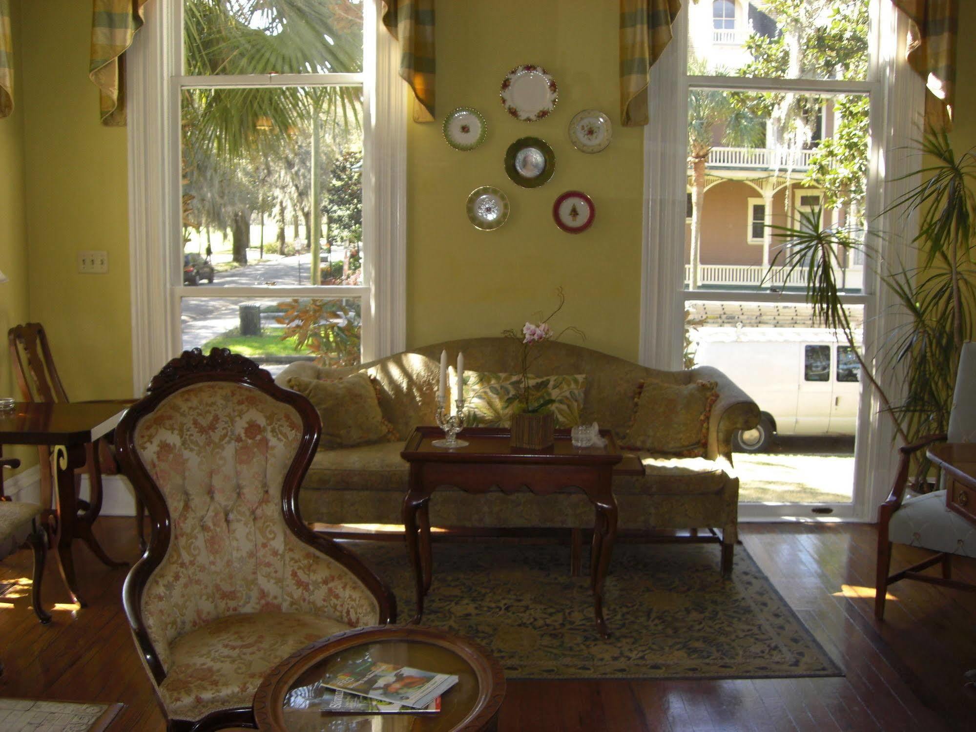 Forsyth Park Bed & Breakfast 4*