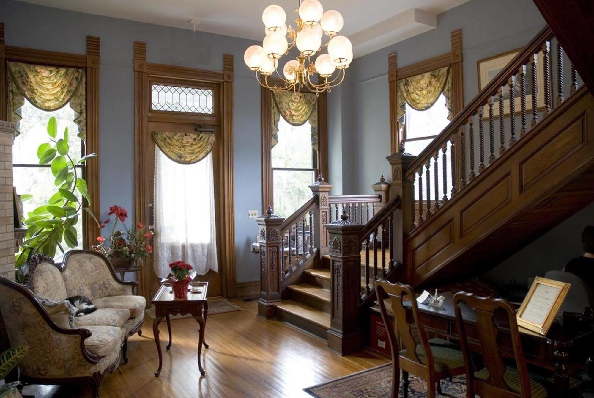 Forsyth Park Bed & Breakfast 4*