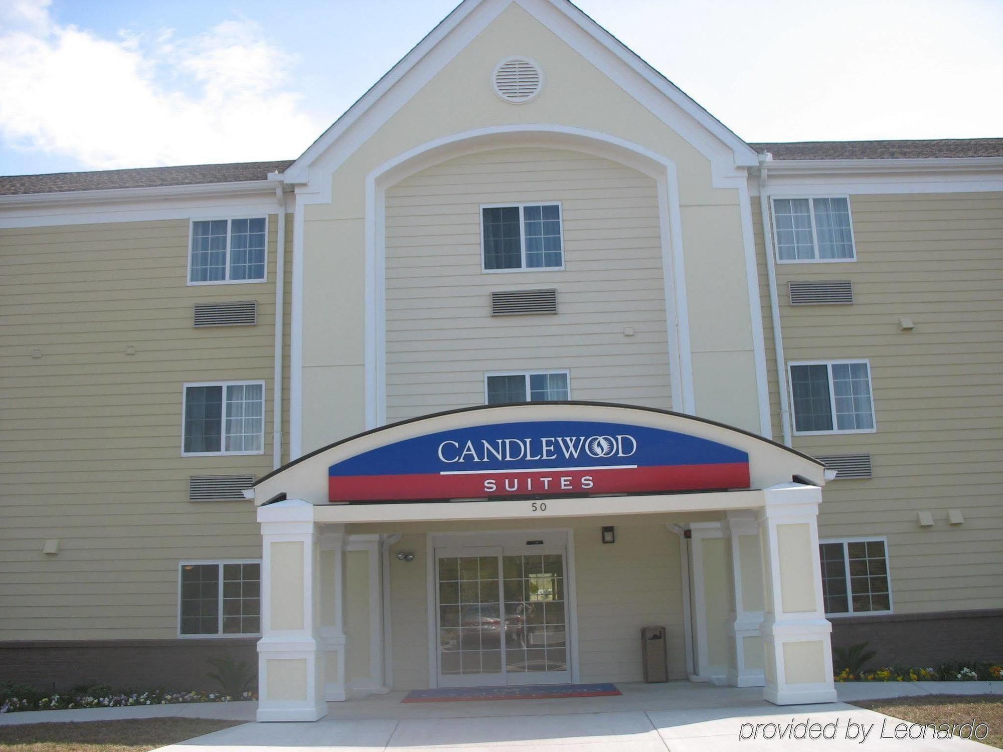 Candlewood Airport By Ihg 3*