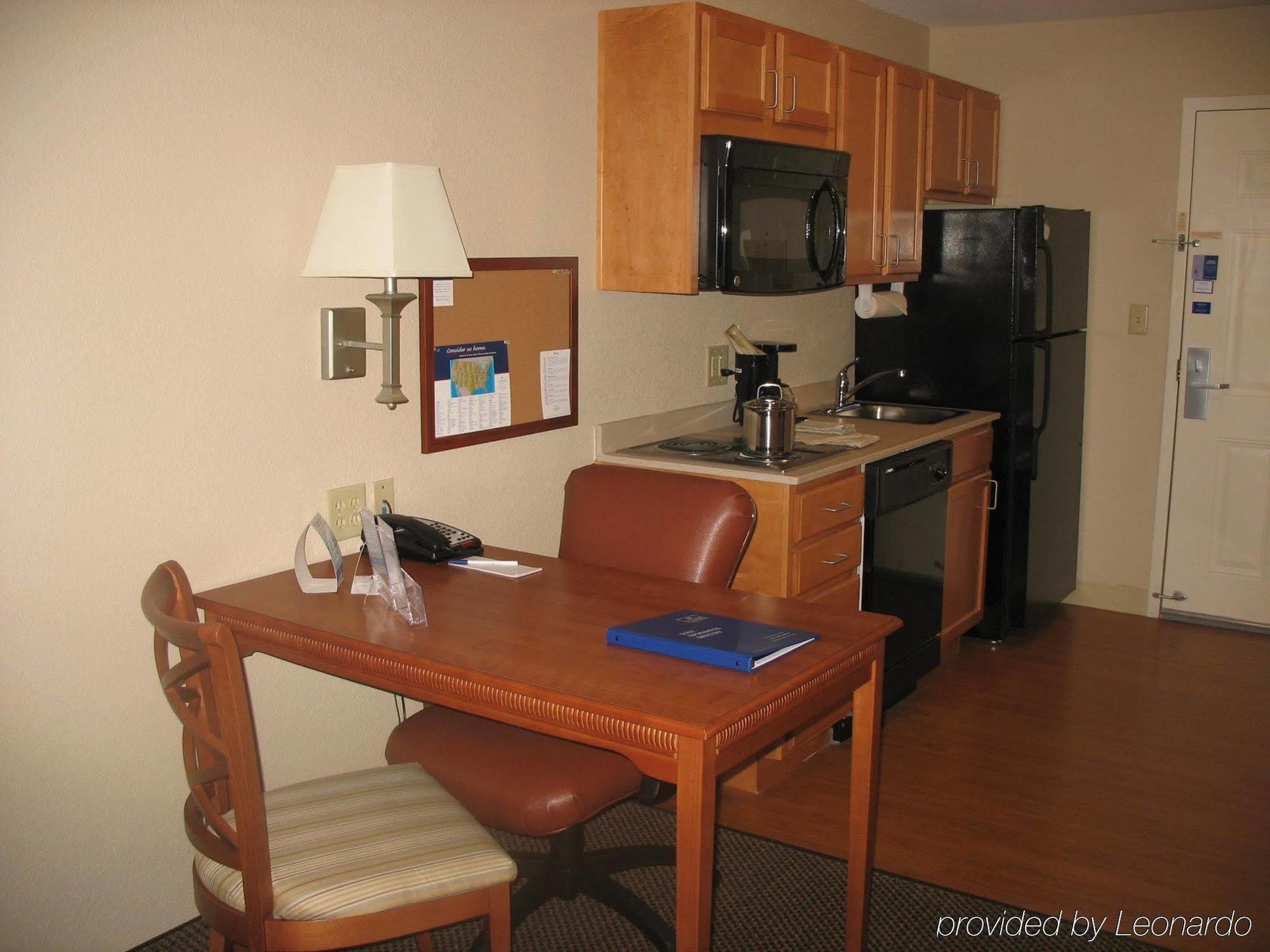 Candlewood Airport By Ihg Hotel Savannah