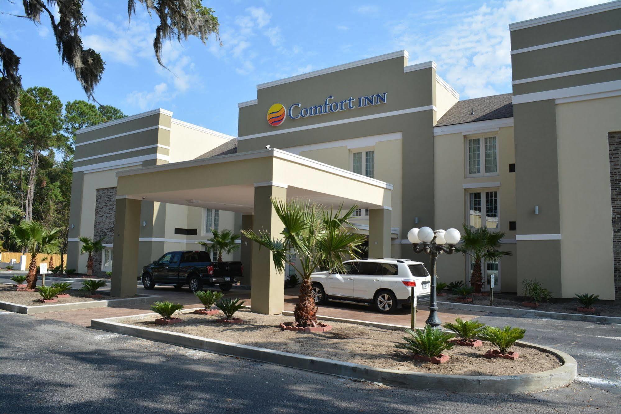 Comfort Inn 3*