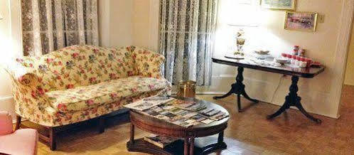 The Confederate House 3*
