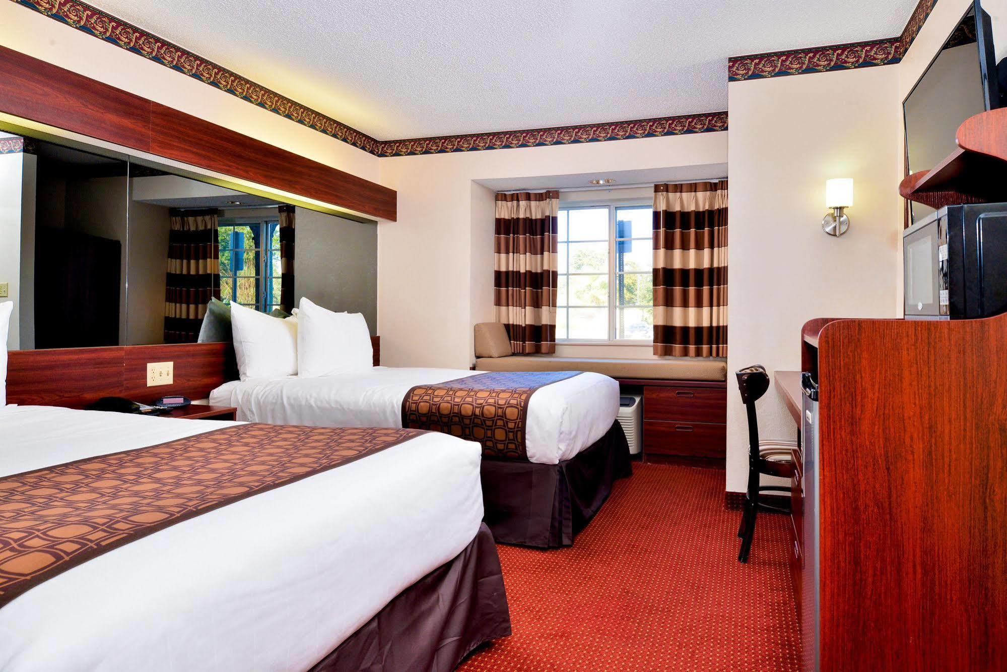 Microtel & By Wyndham Savannah/pooler 3* Savannah