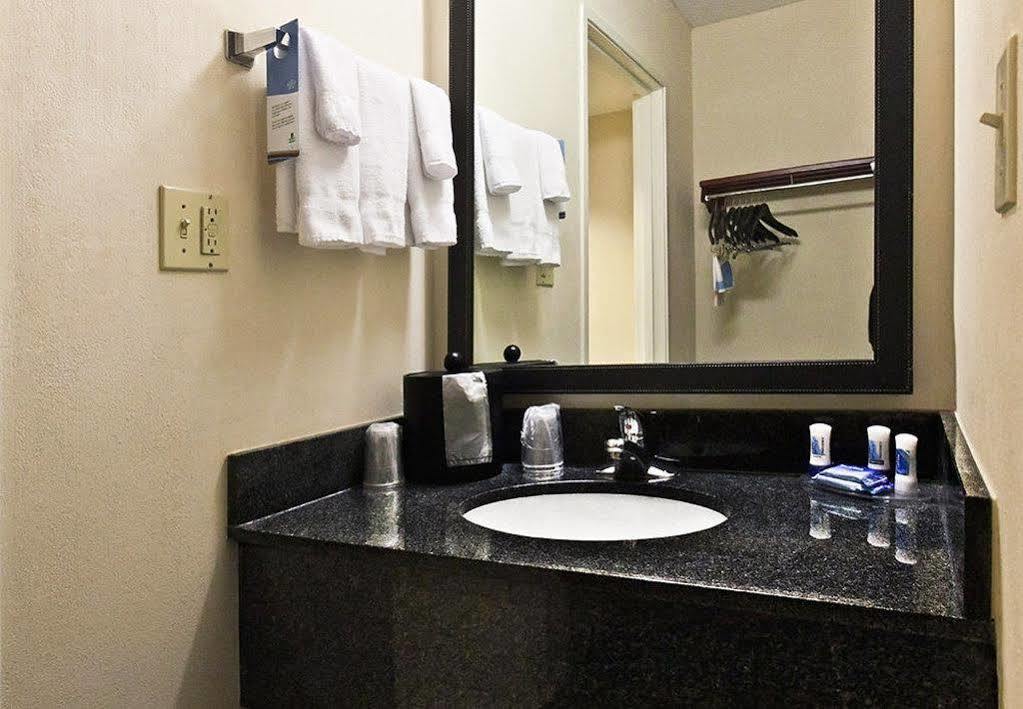Fairfield & Airport 3* Savannah