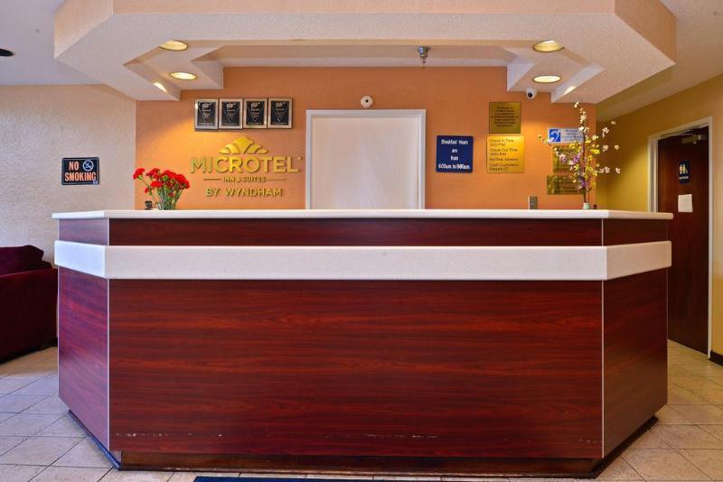 Microtel & By Wyndham Savannah/pooler 3* Savannah
