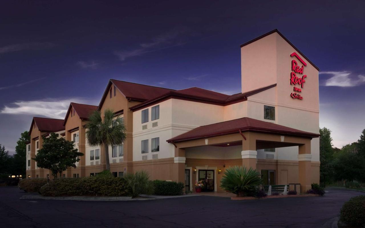 Hotel Red Roof & Gateway