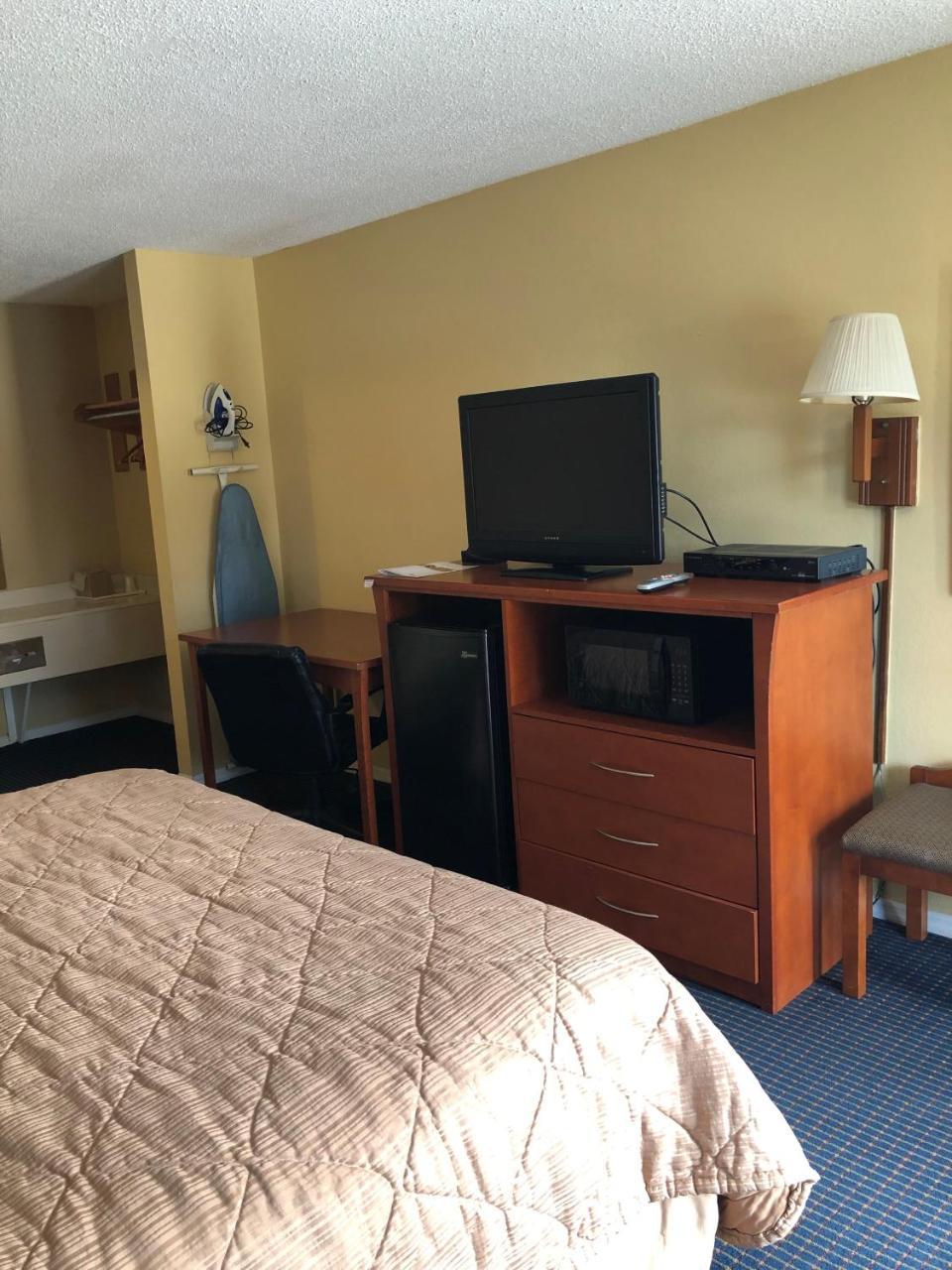 Hotel Americas - I-95 Savannah