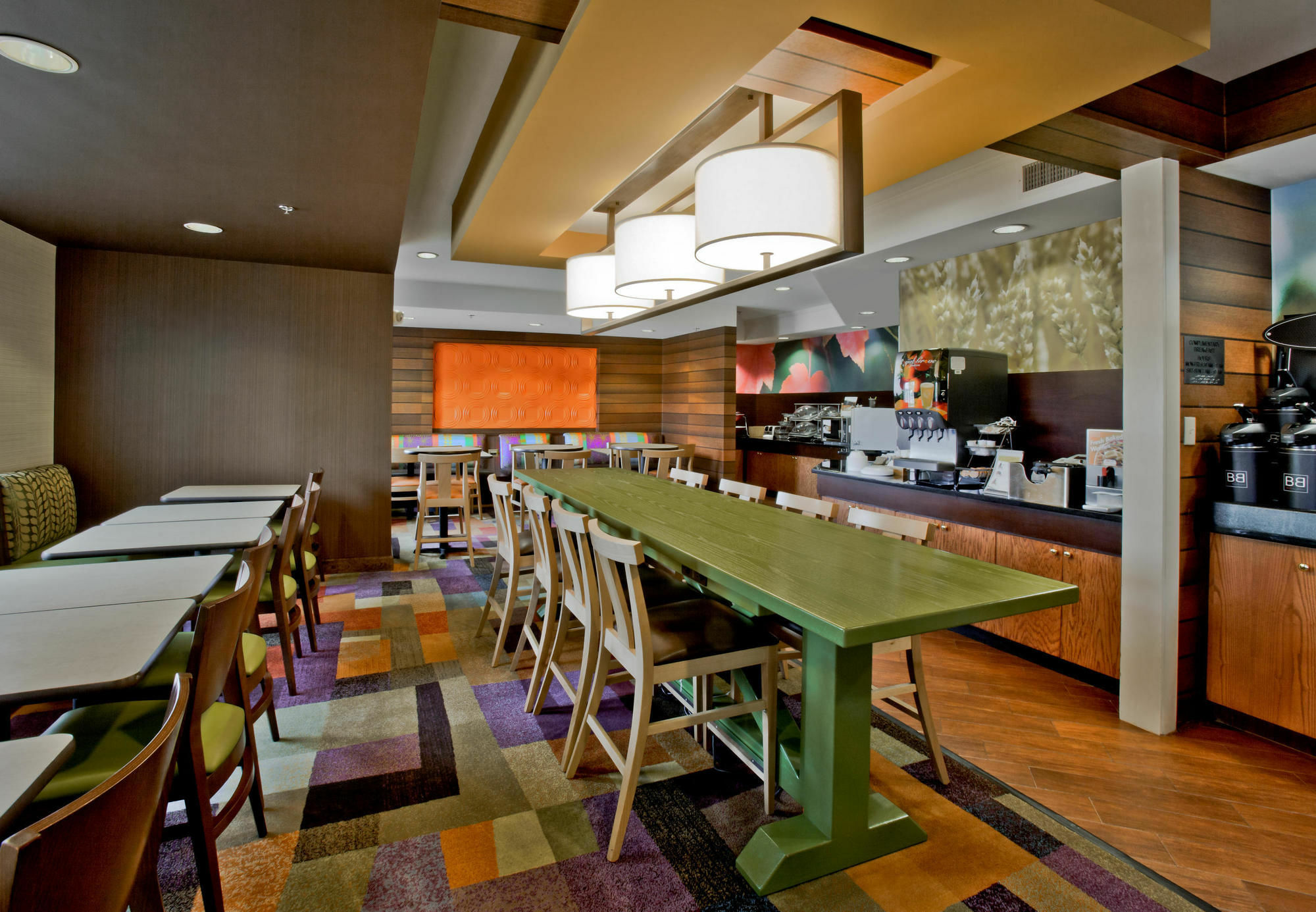Fairfield & Airport 3*