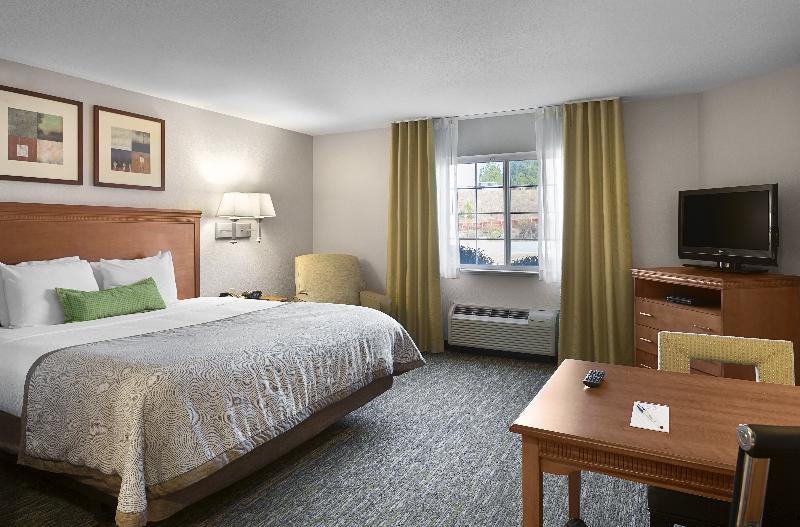 Candlewood Airport By Ihg 3* Savannah