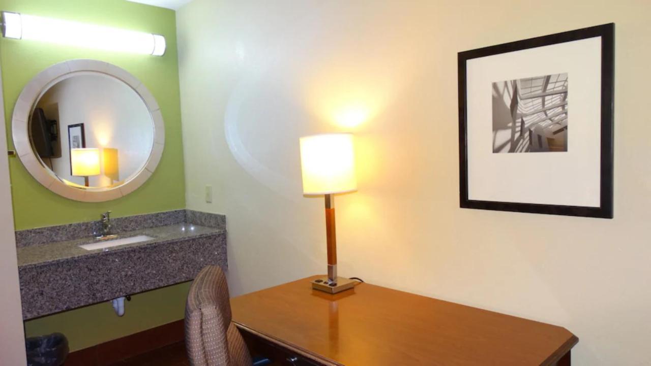 Garden Hotel 2*